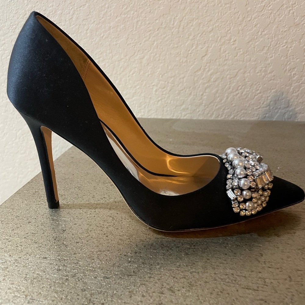 COPY - Black satin Badgley Mischka pumps with jewels and pearls